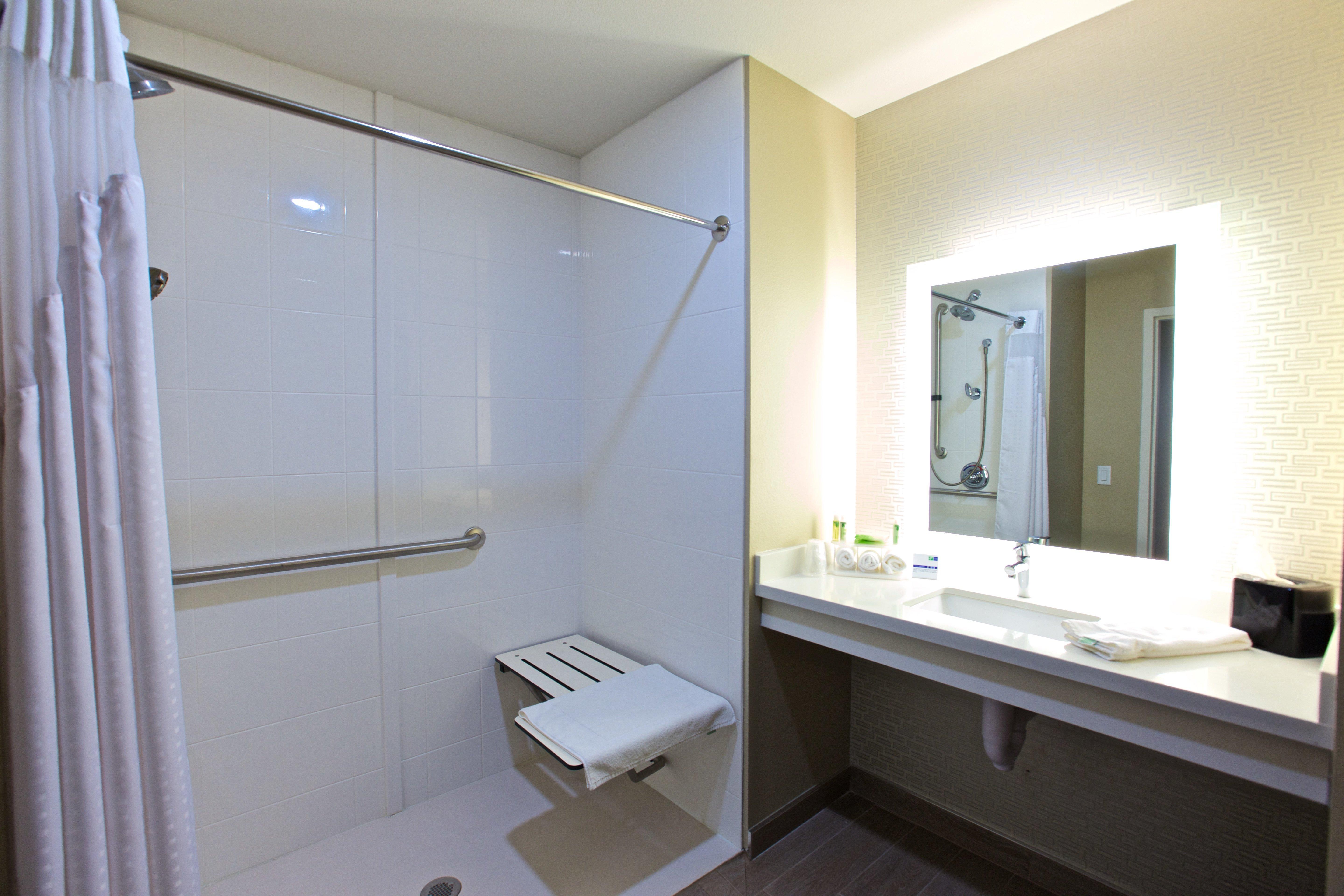 Holiday Inn Express Fargo Sw I94 Medical Center, An Ihg Hotel Экстерьер фото
