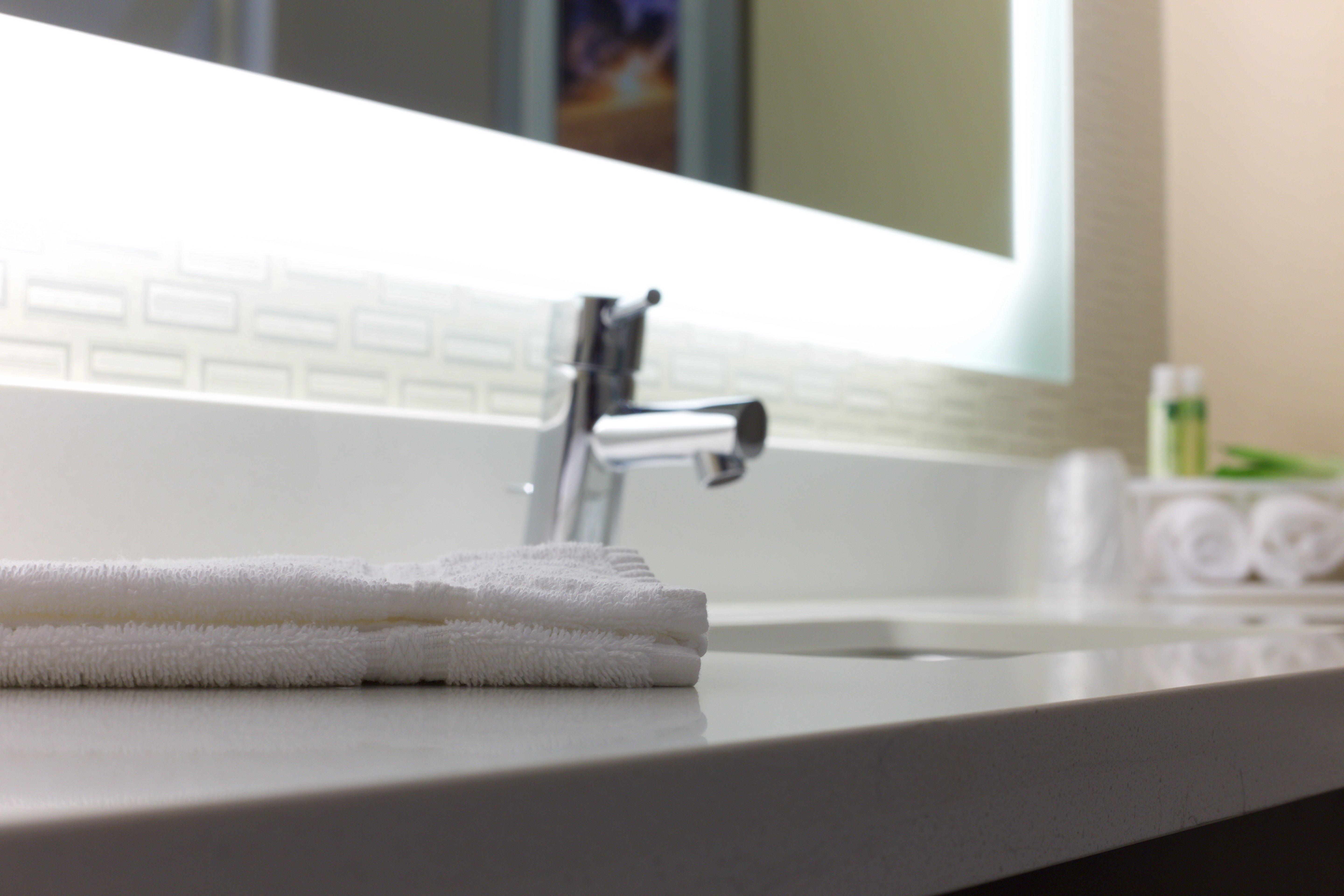 Holiday Inn Express Fargo Sw I94 Medical Center, An Ihg Hotel Экстерьер фото