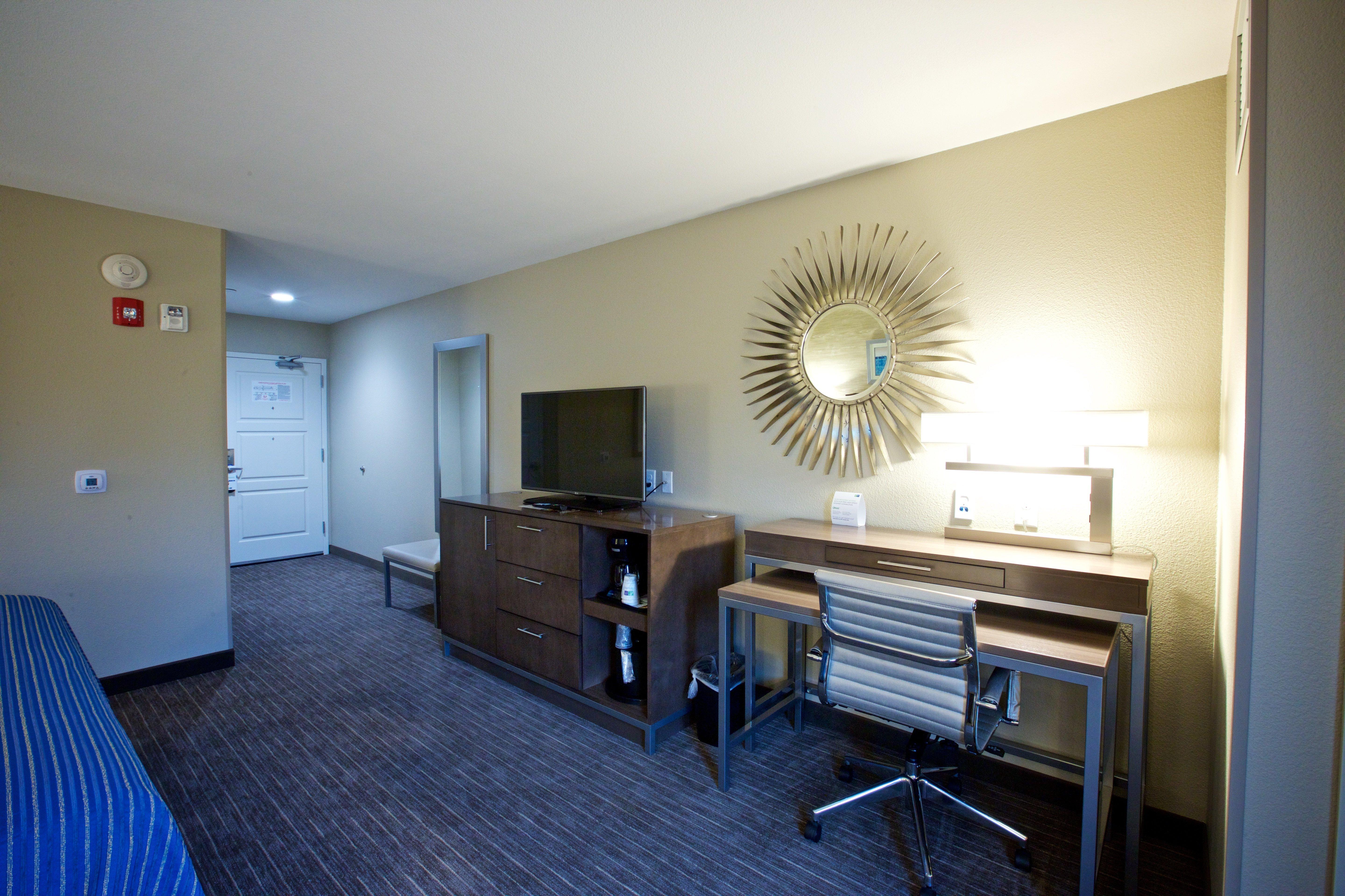 Holiday Inn Express Fargo Sw I94 Medical Center, An Ihg Hotel Экстерьер фото