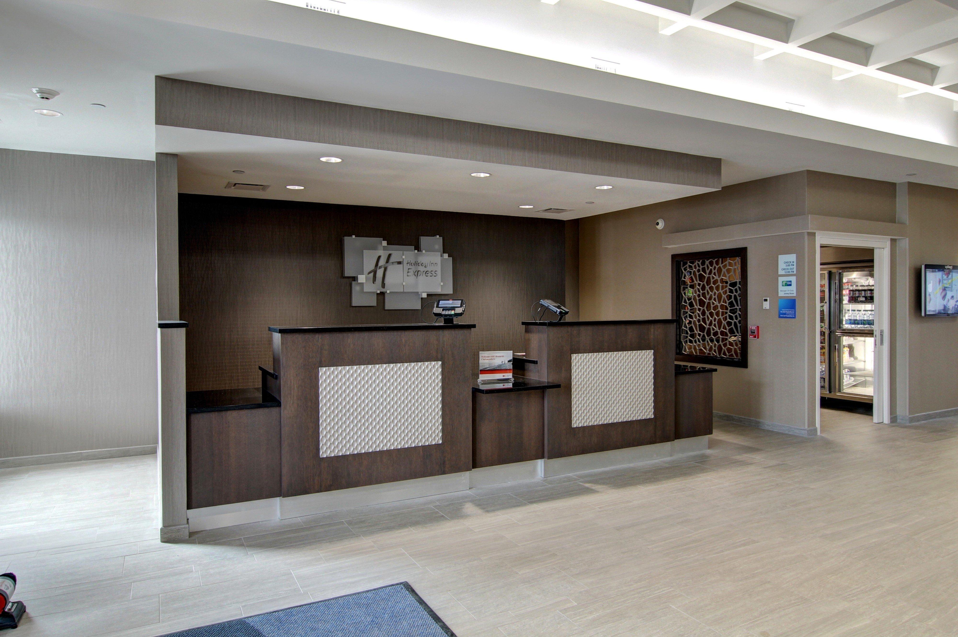 Holiday Inn Express Fargo Sw I94 Medical Center, An Ihg Hotel Экстерьер фото