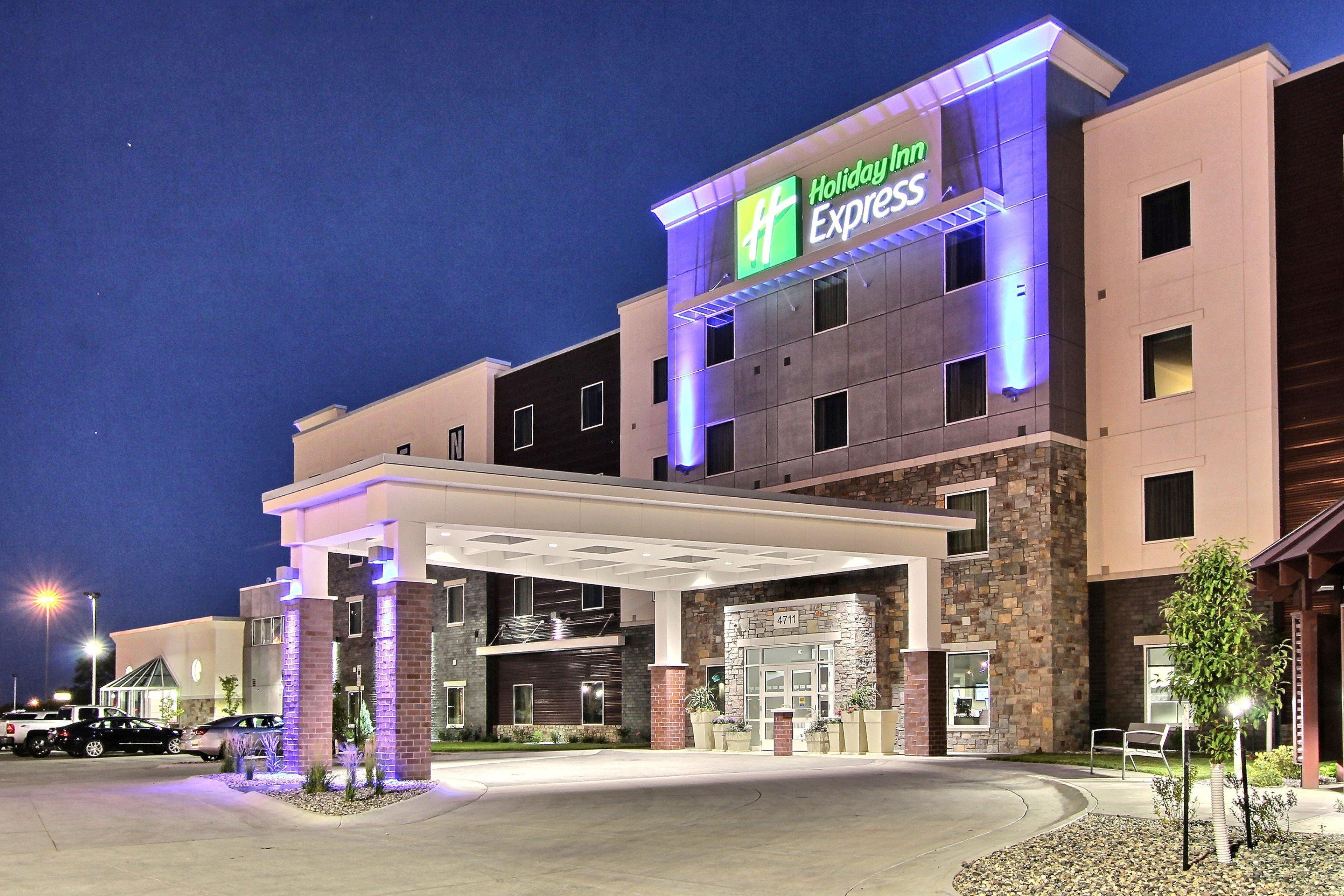 Holiday Inn Express Fargo Sw I94 Medical Center, An Ihg Hotel Экстерьер фото
